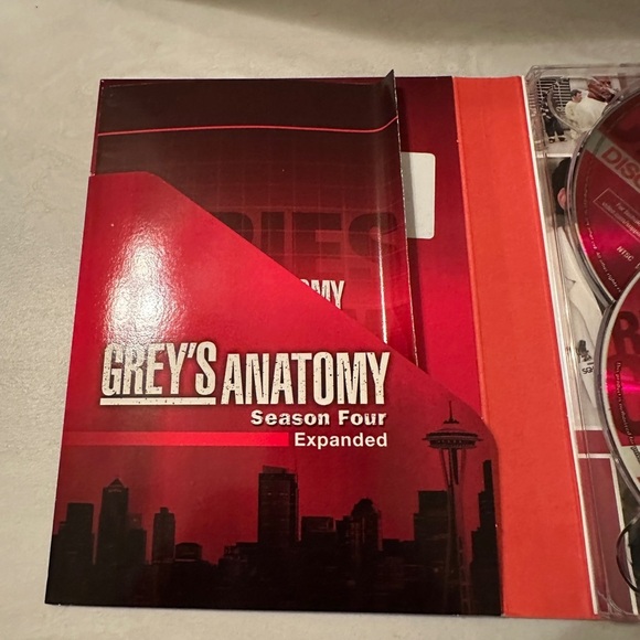 Grey's Anatomy - Season Four 4 Expanded (DVD, 2008, 5-Disc Set) - Picture 3 of 6